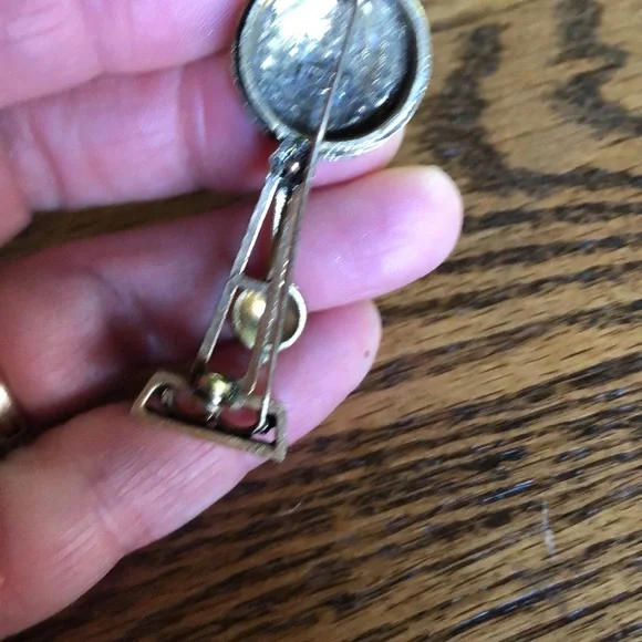 Zentall vintage clock pin with swinging pendulum gold - Picture 7 of 7